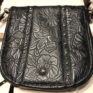 Gun Tote'n Mamas Concealed Carry Leather Crossbody
